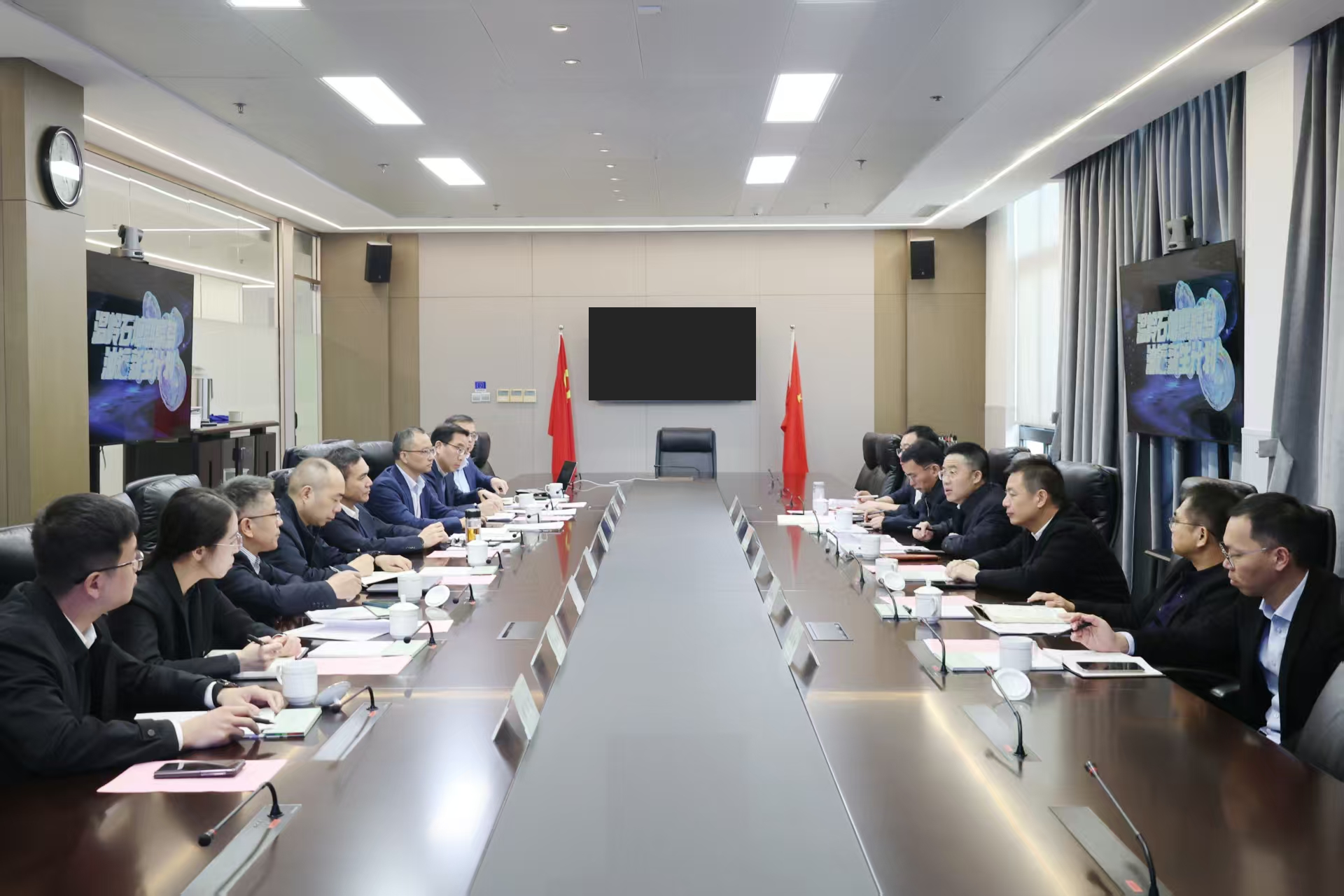 溫嶺市委書記、市長馬厲財一行到訪省二輕集團(tuán)